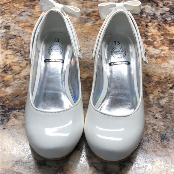wonder nation Other - Girls white Paten leather size 13 memory foam